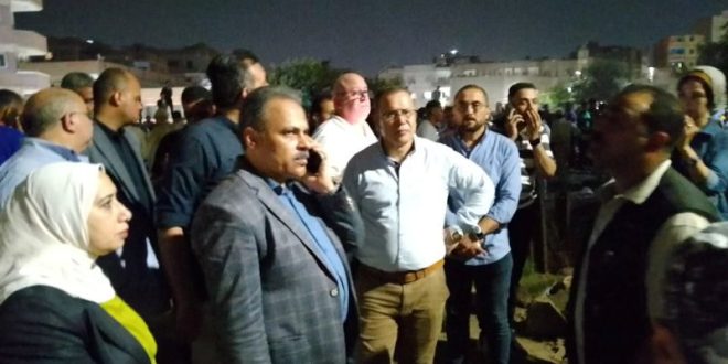 محافظ الشرقية يتابع مستجدات الحادث ويوجه وكيل وزارة الصحة بتقديم أوجه الرعاية الصحية للمصابين