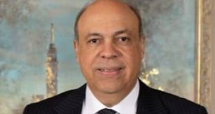 سامح الحفني وزير الطيران
