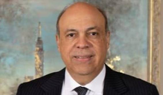 سامح الحفني وزير الطيران