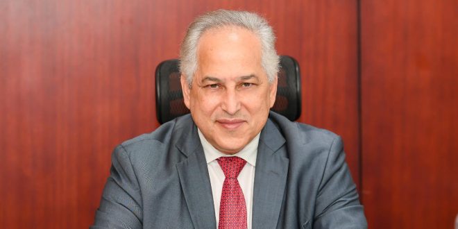 د حسام الدين مصطفي رئيس لجنة البارالمبية المصرية