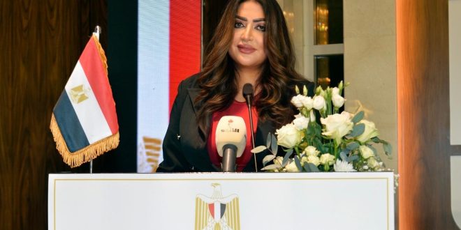الإعلامية مروة محرم مقدمة الحفل